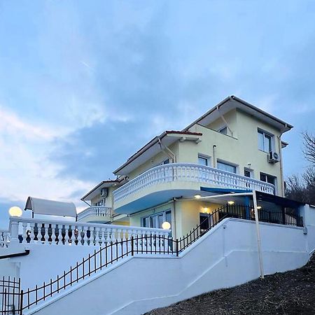 Villa Sorento Italian Neoclassica Balchik Bagian luar foto