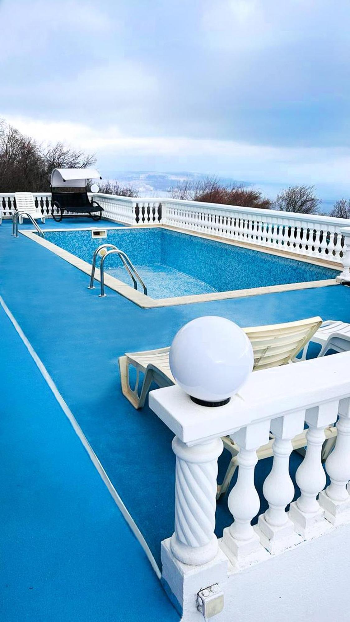 Villa Sorento Italian Neoclassica Balchik Bagian luar foto